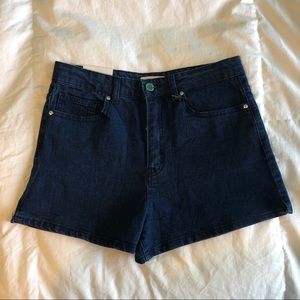 ✨Forever 21 High Waisted Denim Shorts - Size 27✨